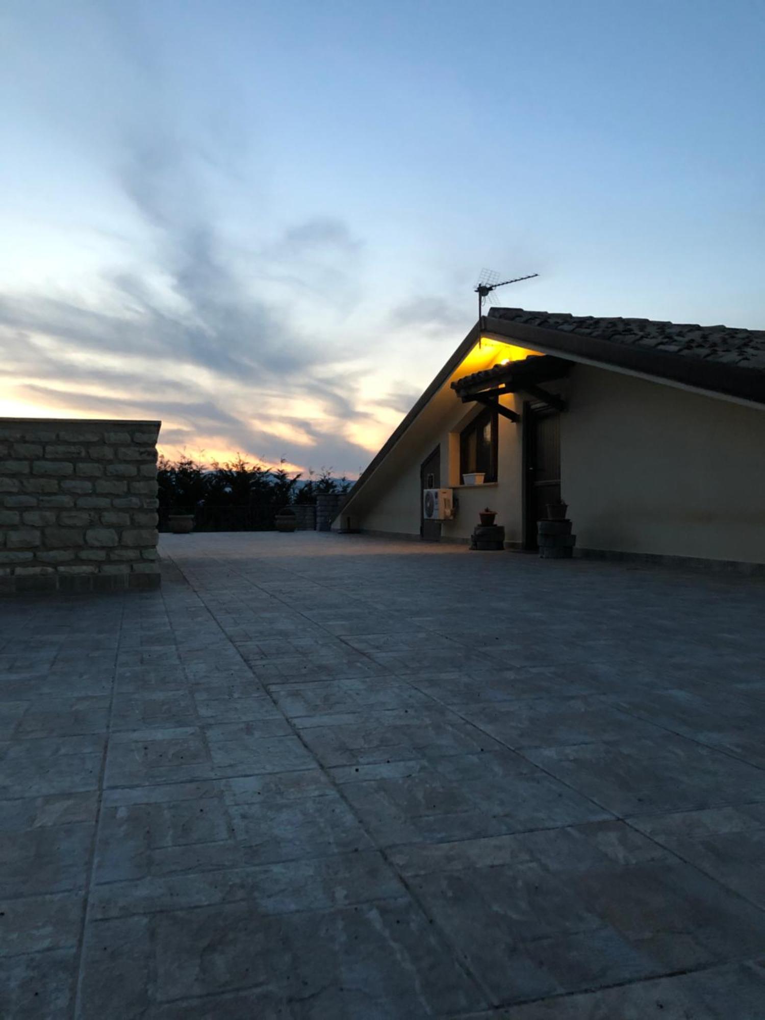 Agriturismo Serra Moneta Santo Stefano Quisquina Exterior photo